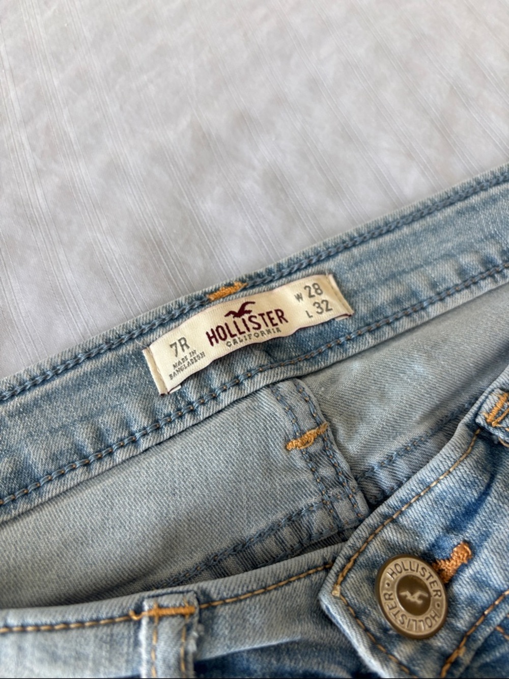 Hollister High-Rise Light Blue Denim Jeans